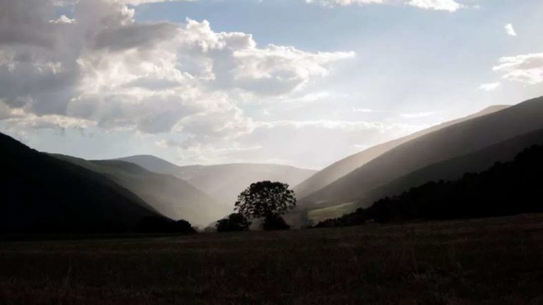 cammino-terre-mutate-campi-di-norcia